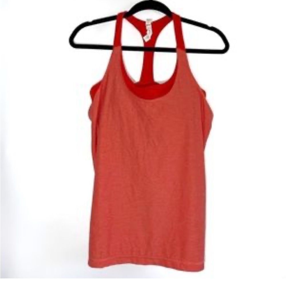 Under Armour built in bra all season workout shirt